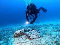 Obsidian from Neolithic shipwreck recovered off Capri